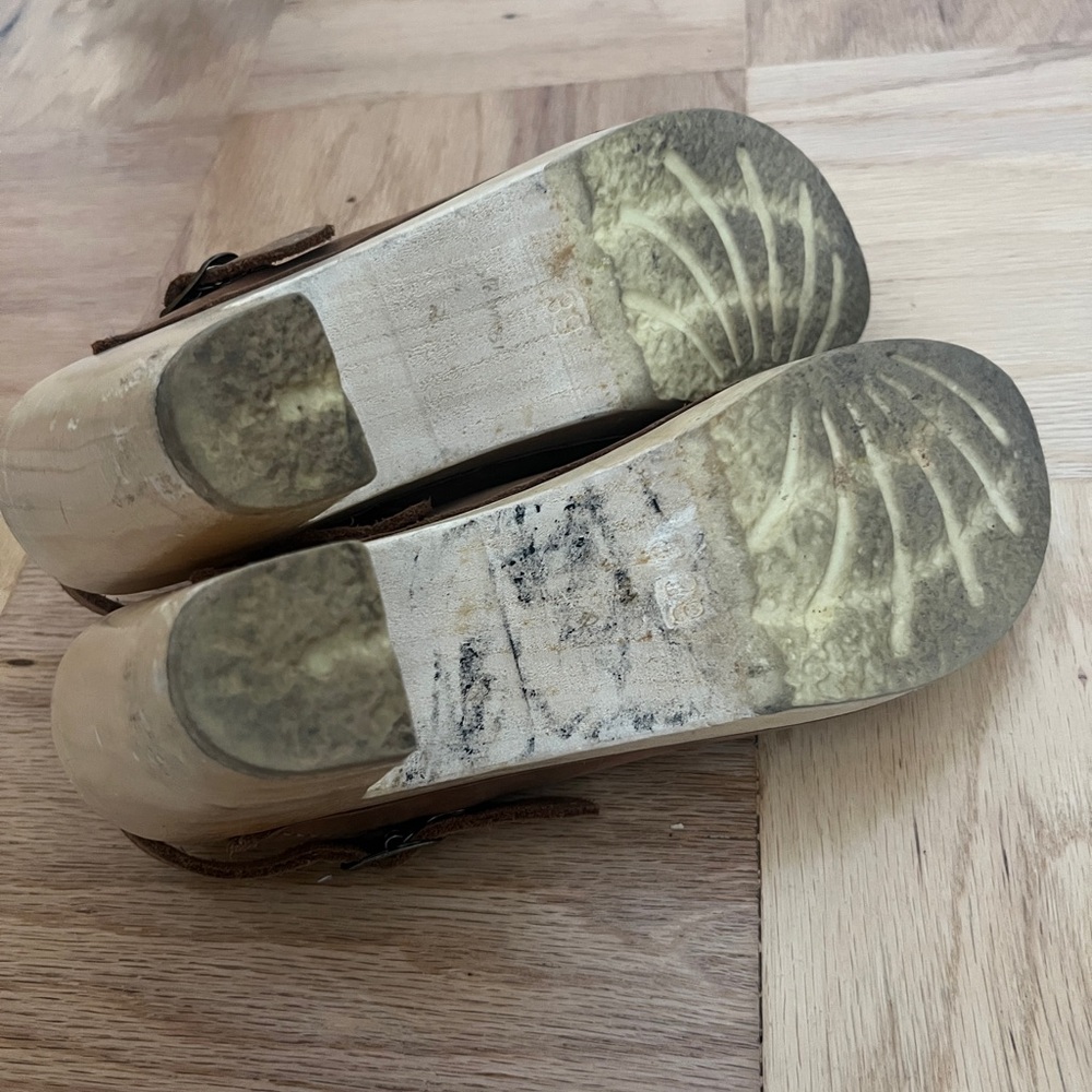 Sven Tan Slingback Clogs - Picture 6 of 7